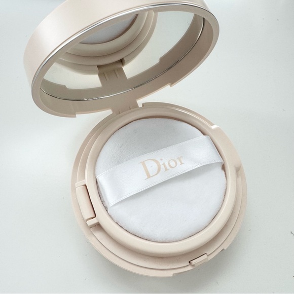 Dior Forever Cushion Powder Medium - Picture 11 of 11